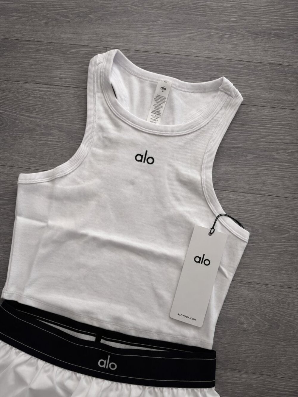 ALO Yoga Match Point Tennis Skirt & Aspire Tank Set White/Black | Size M | NWT - Picture 2 of 11